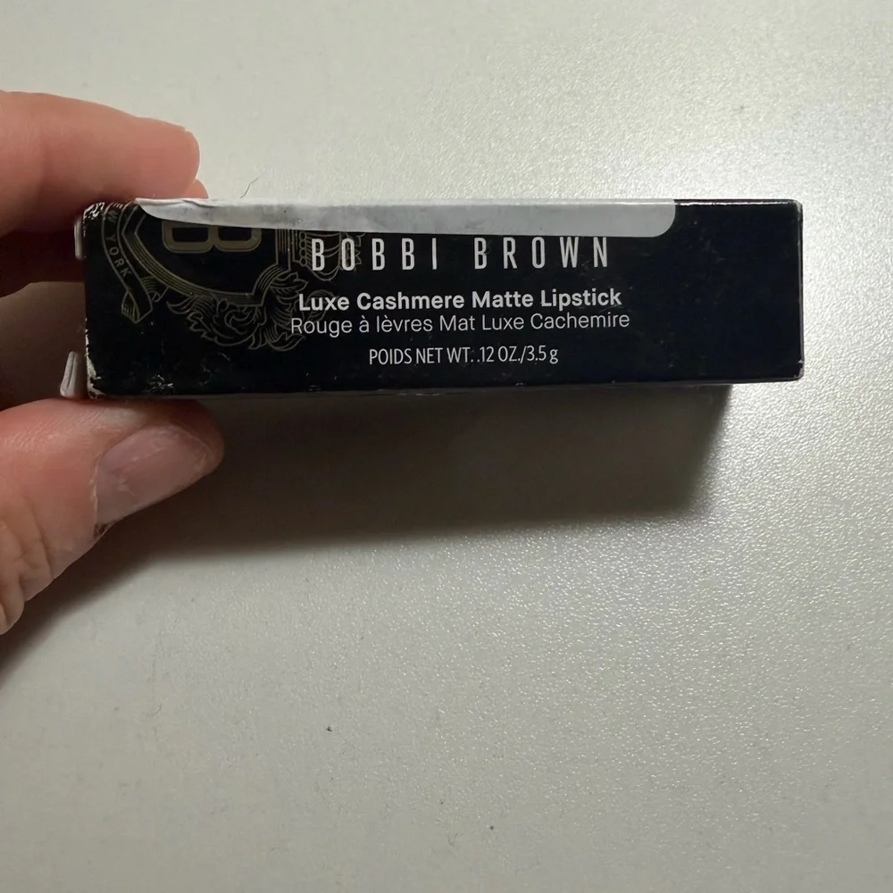 Bobbi Brown Luxe Cashmere Matte Lipstick – Poppy 454 – New